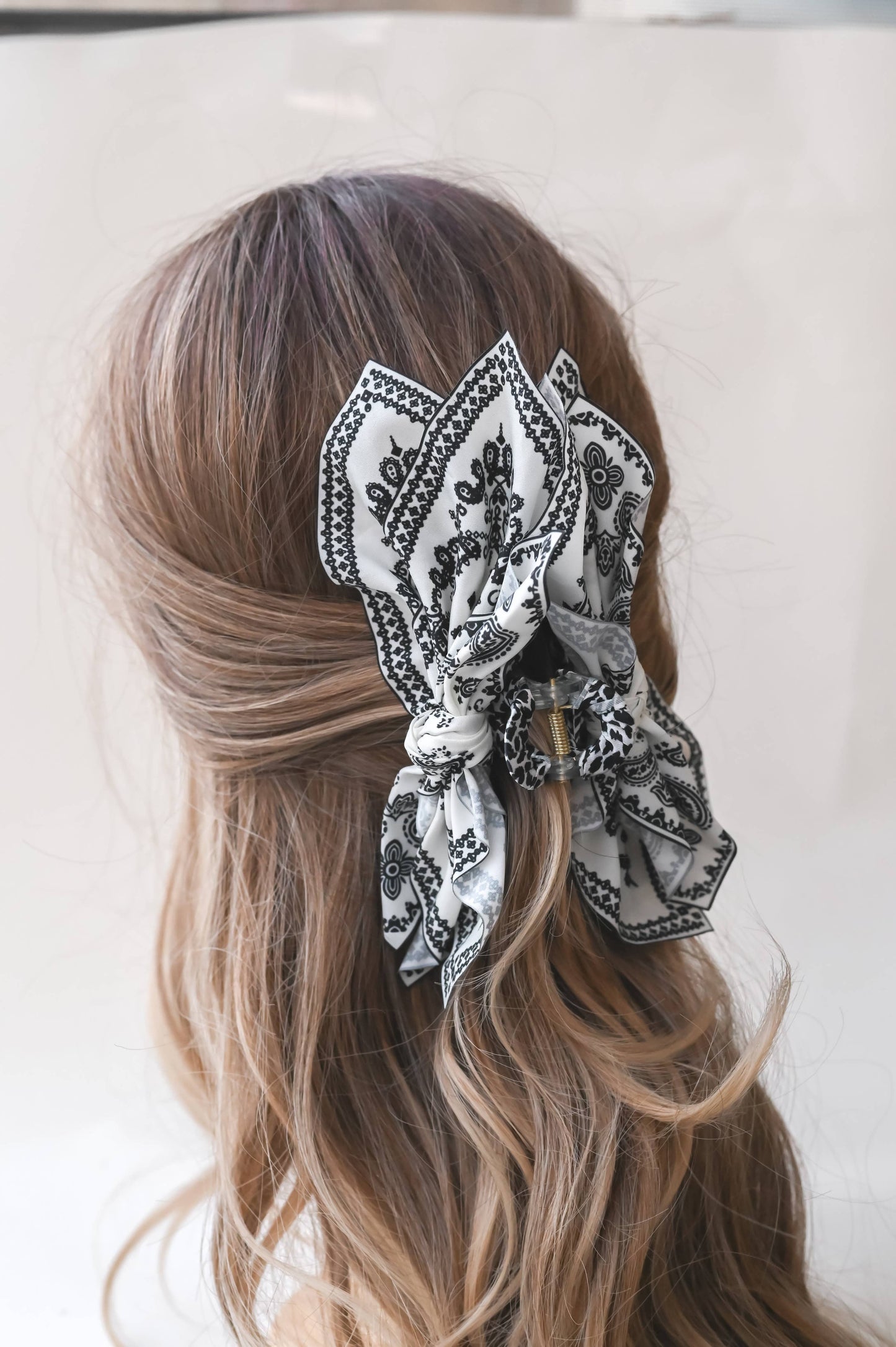 Paisley Loop Claw Clip