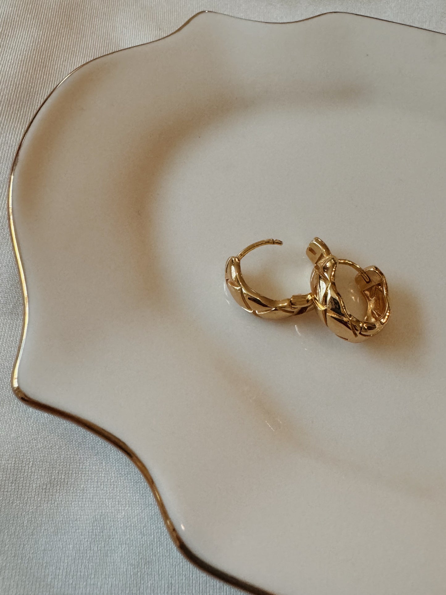 Quinn Quilted Hoops