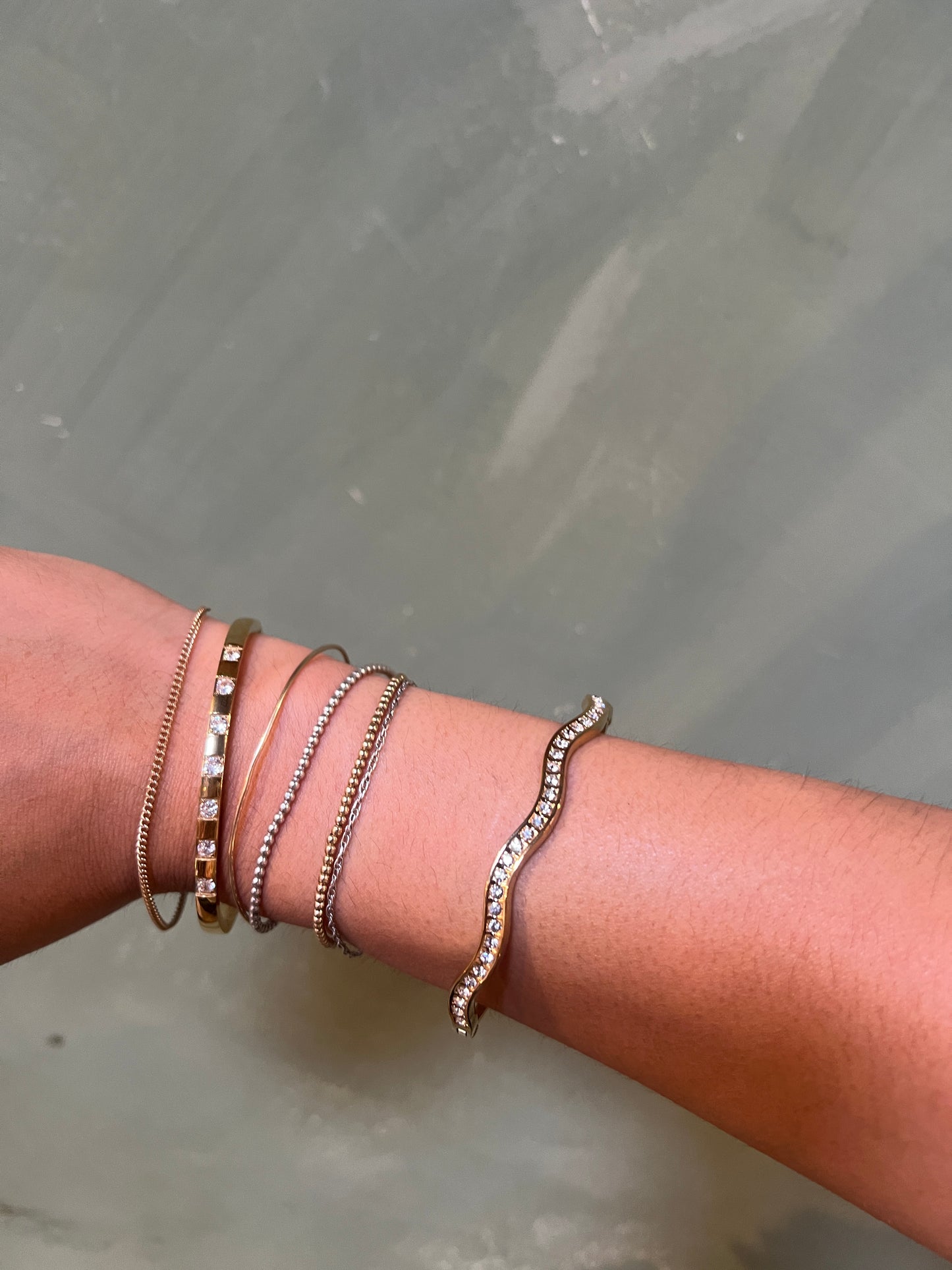 Casa Blanca Bangle