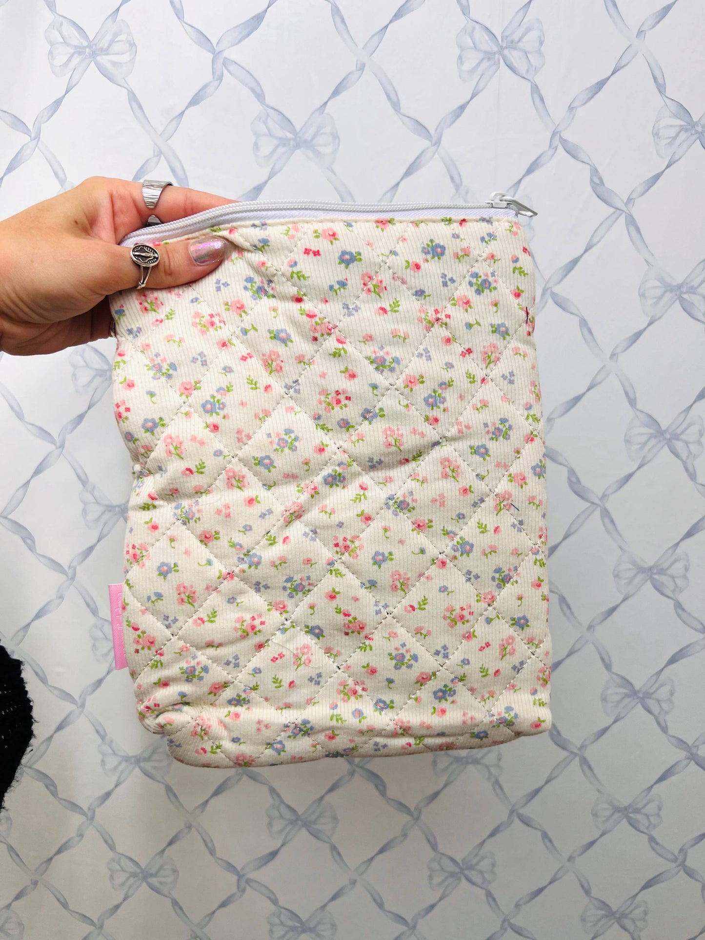 Flowerchild iPad/Kindle Case