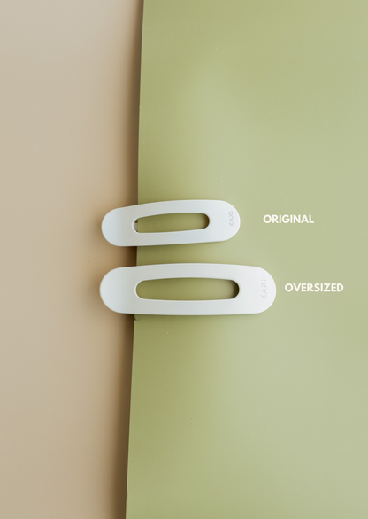 Oversized Lay Down Claws