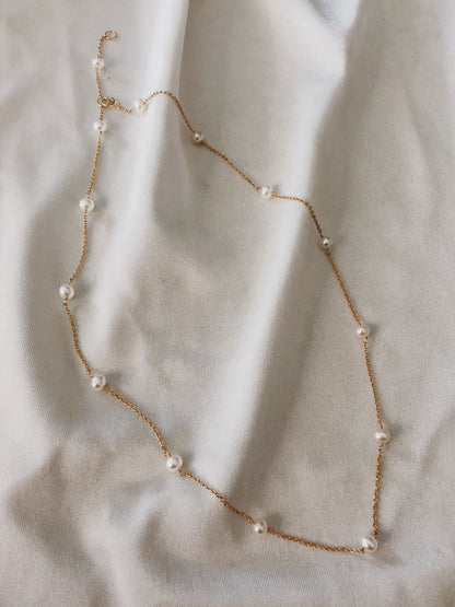 Chelly Freshwater Necklace