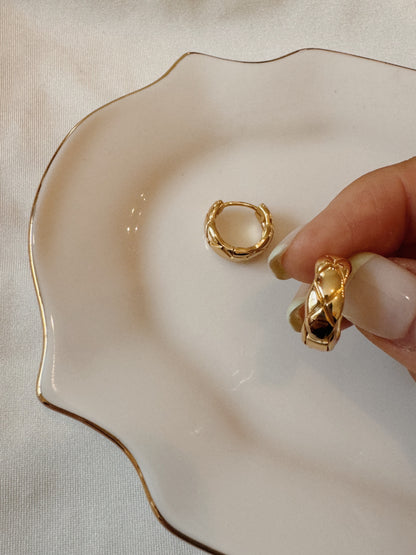 Quinn Quilted Hoops