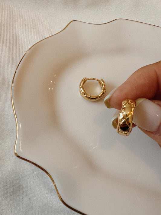 Quinn Quilted Hoops