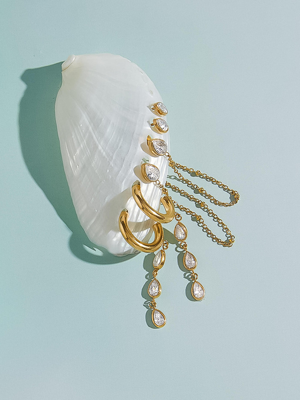 It Girl Earring Set