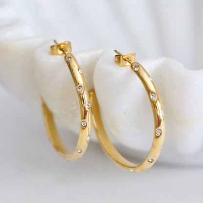 Zaahira Pave Hoops
