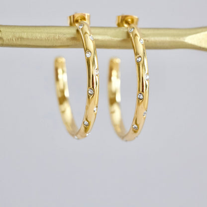 Zaahira Pave Hoops