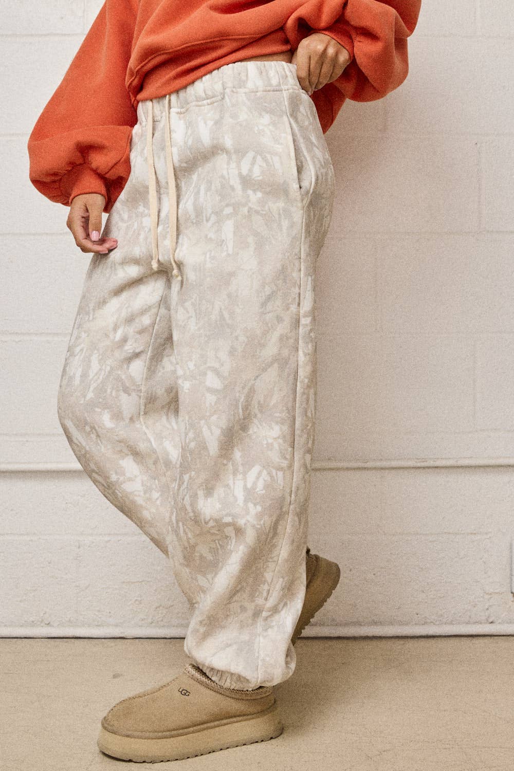 Incognito Camo Sweatpants