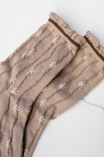 Wavy Daisy Socks